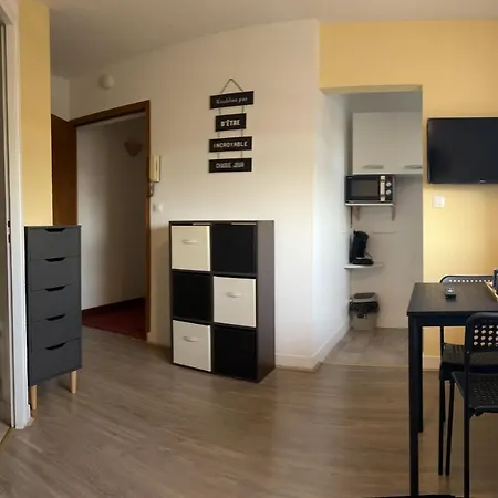 Apartament Porte De Paris Reims